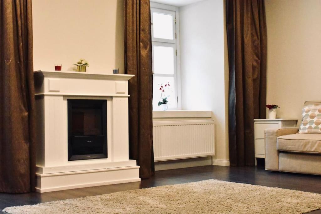 Appartamento Scarbantia Casa Sopron Esterno foto