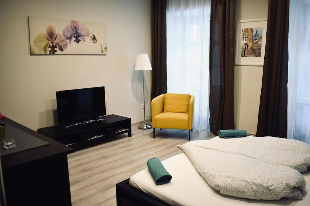 Appartamento Scarbantia Casa Sopron Esterno foto